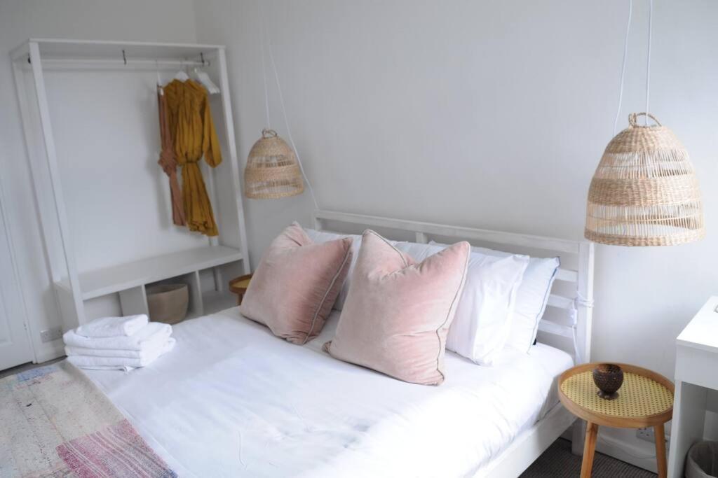 Light Filled Mid- Century 3 Bed Cottage In Dulwich London Kültér fotó